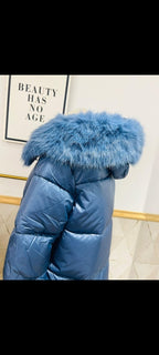 chaqueta azul cielo